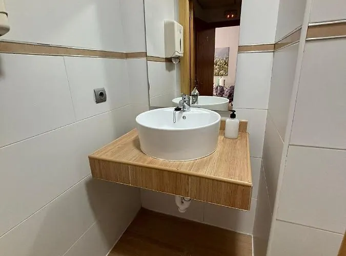 Grupo Limcotel Al-nasir Centro Apartment