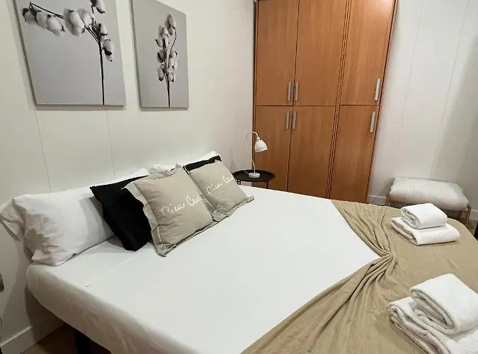 Grupo Limcotel Al-nasir Centro Apartment