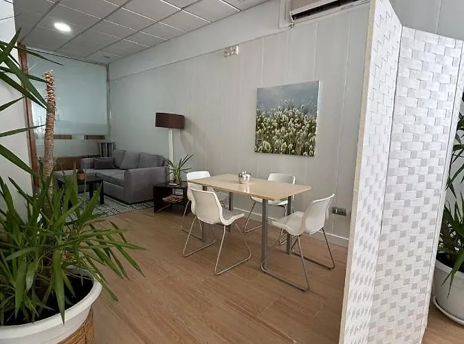 Grupo Limcotel Al-nasir Centro Apartment *